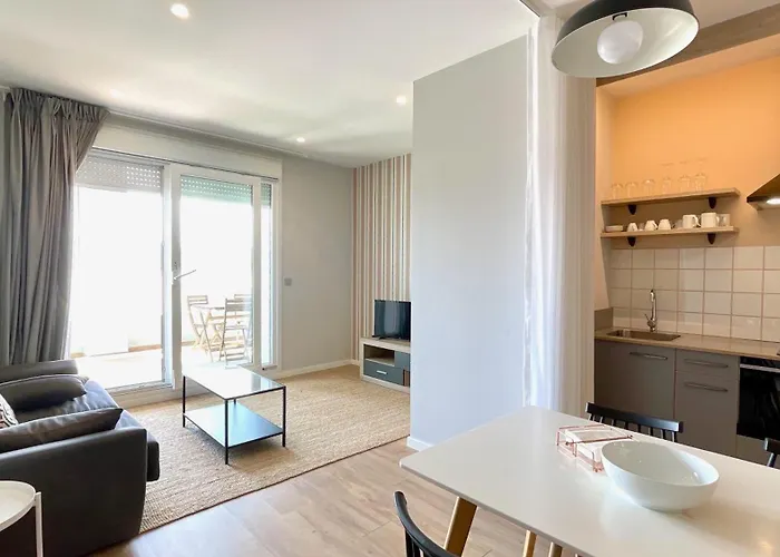 The Cliffs A Ribeira - Polas Daire